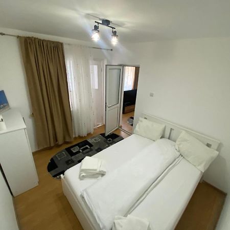 Andi 1-Apartament 2 Camere Băile Herculane المظهر الخارجي الصورة