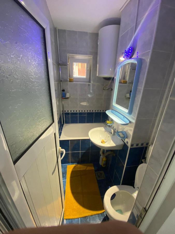 Andi 1-Apartament 2 Camere Băile Herculane المظهر الخارجي الصورة