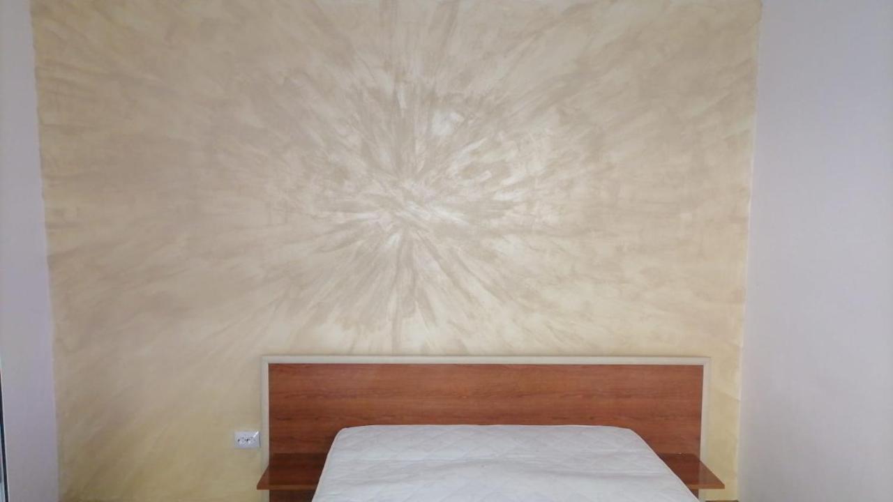 Andi 1-Apartament 2 Camere Băile Herculane المظهر الخارجي الصورة